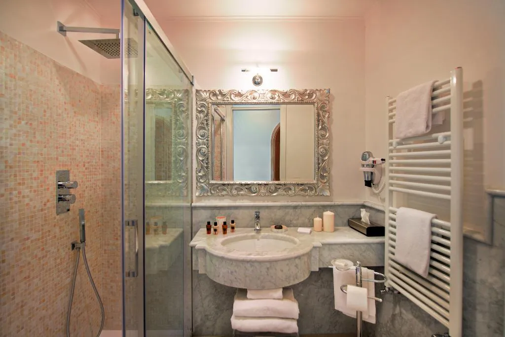 JUNIOR SUITE STANDARD Room, Hotel Villa Gabrisa, Naples