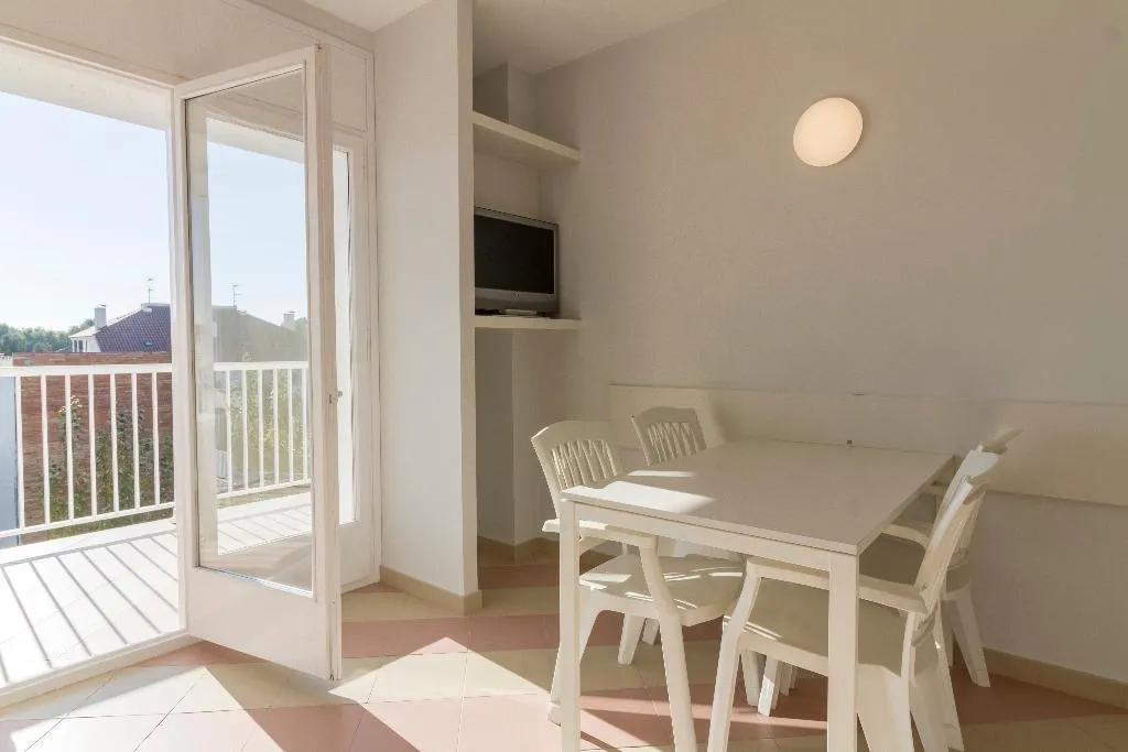 APARTMENT CAPACITY 4 Room, Sunway Amapola Apartments, Costa Brava