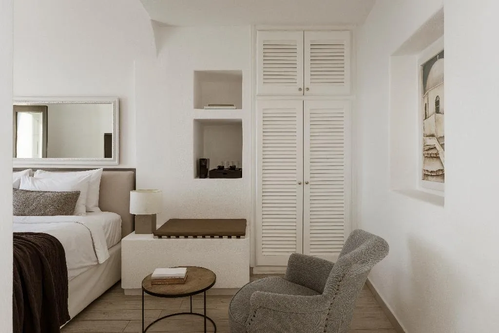 DOUBLE DELUXE Room, Aqua Luxury Suites, Santorini