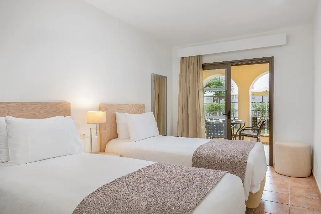 APARTMENT TWO BEDROOMS Room, Hilton Vacation Royal Sunset Beach Club Tenerife, Tenerife