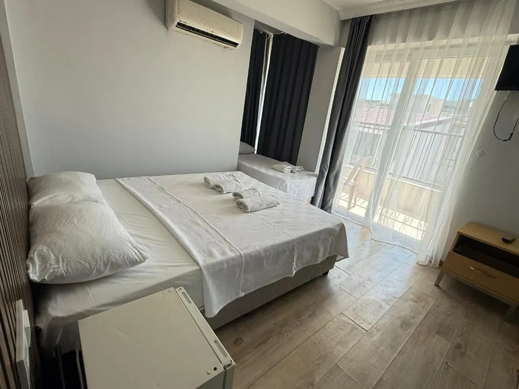 TRIPLE STANDARD Room, Romeo Beach Hotel, Antalya