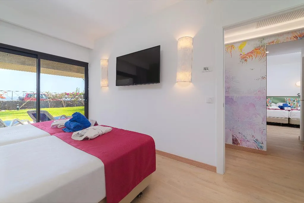FAMILY ROOM TWO BEDROOMS Room, Costa Calero Thalasso& Spa, Lanzarote