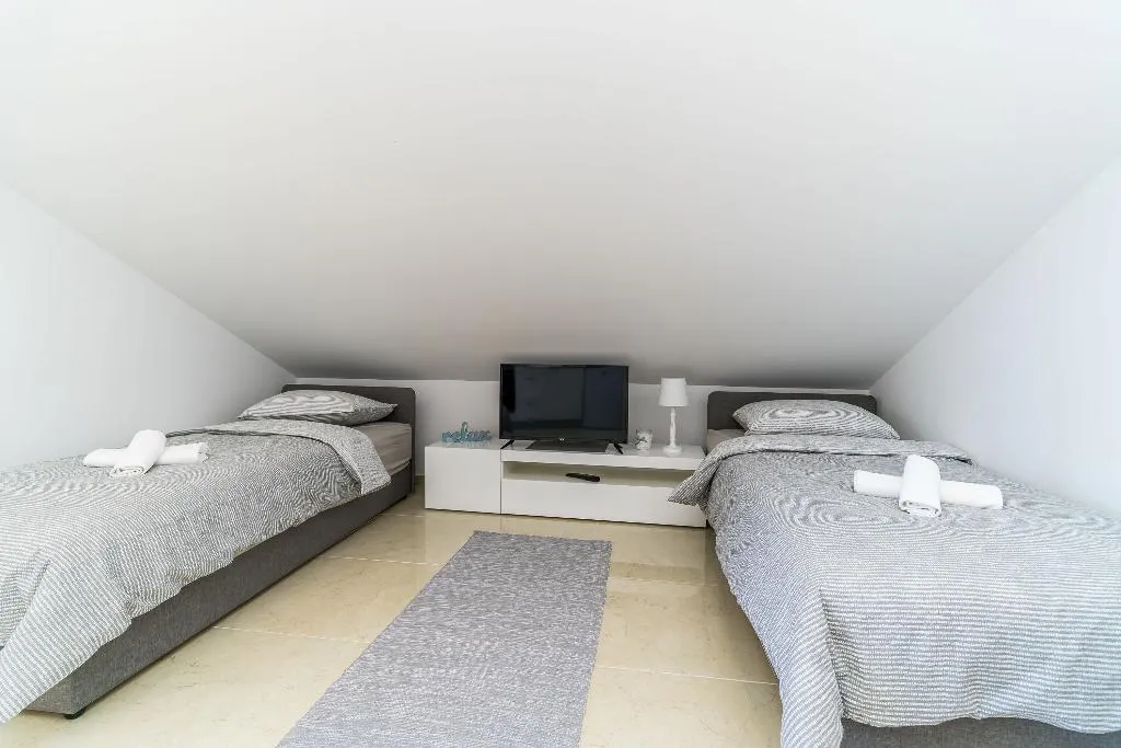 STUDIO DELUXE WITH BALCONY Room, Apartments Smanjak, Dubrovnik