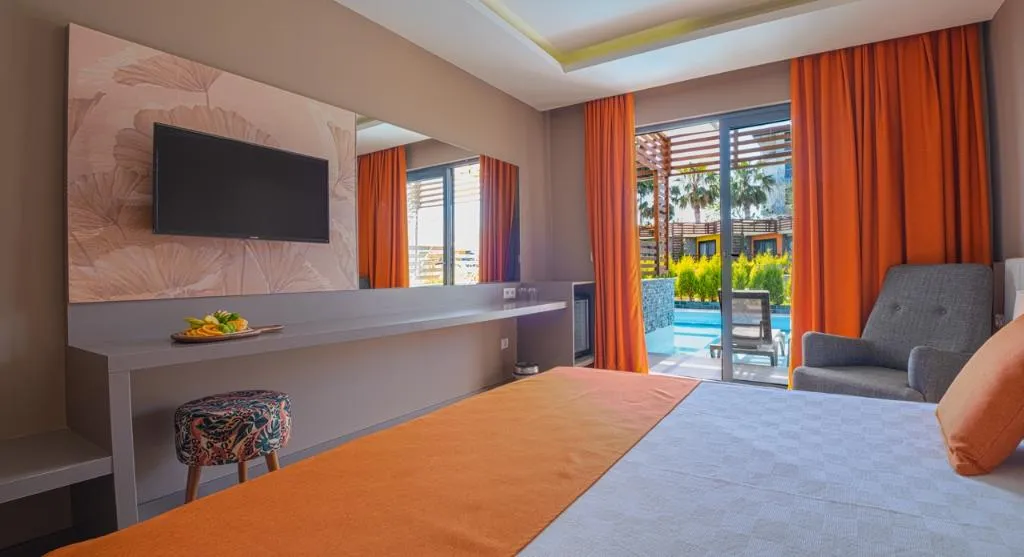 DOUBLE SINGLE USE DELUXE POOL VIEW Room, Feniks Hotel Alanya Adult Only +12, Antalya