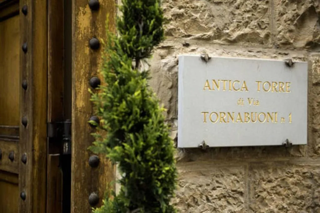 General view, Antica Torre di via de Tornabuoni 1, Florence