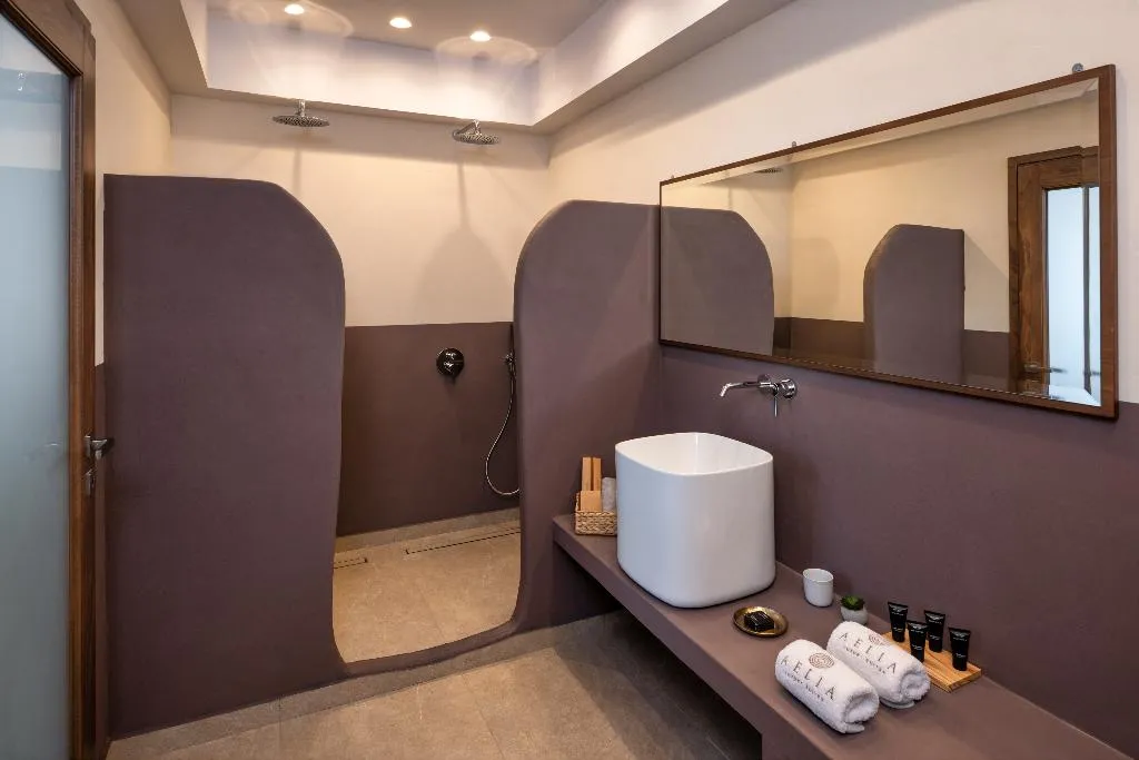 DOUBLE LUXURY Room, Aelia Thalassa, Santorini