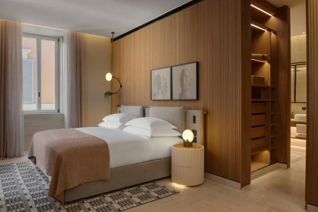 JUNIOR SUITE DELUXE Room, Six Senses Rome, Rome