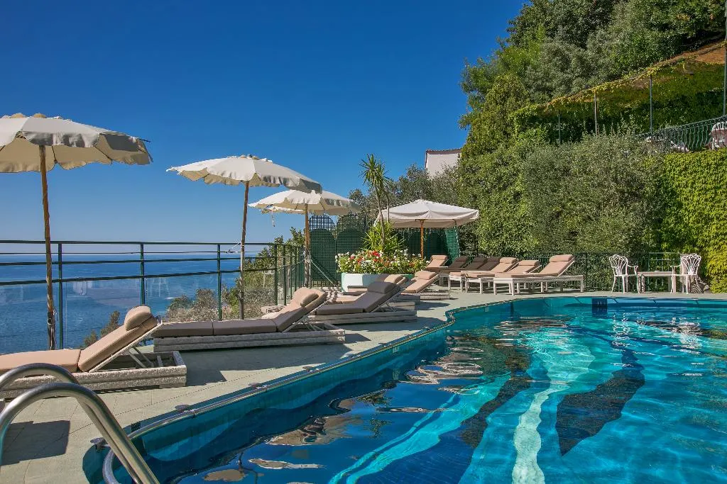 Pool, Le Agavi hotel, Naples
