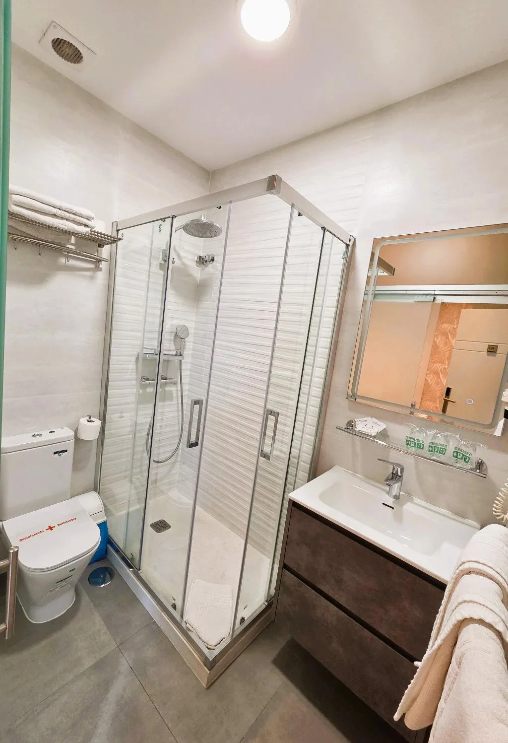 TRIPLE STANDARD Room, Hostal Hispano-Argentino Gran Via, Madrid