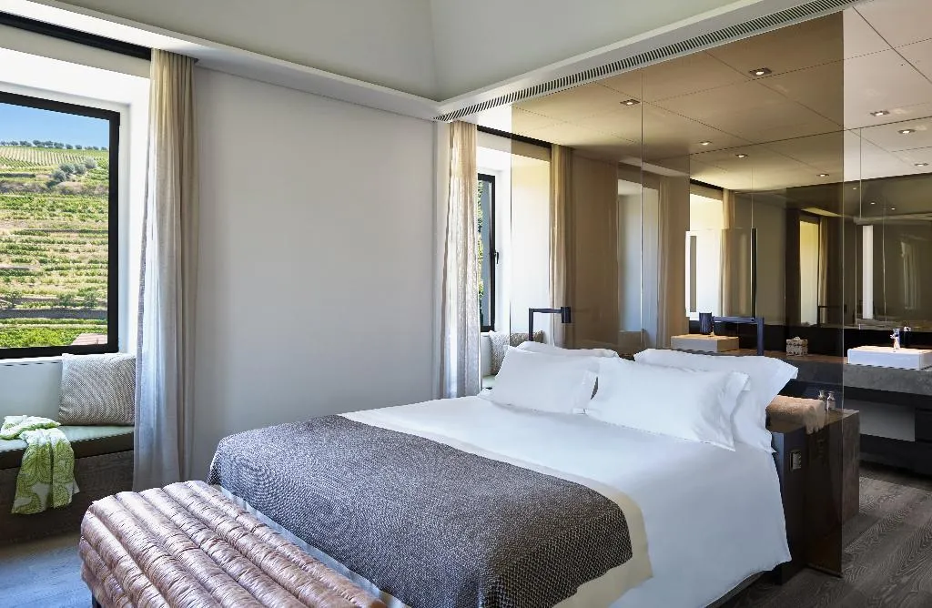 SUITE PRESTIGE Room, Six Senses Douro Valley, Porto