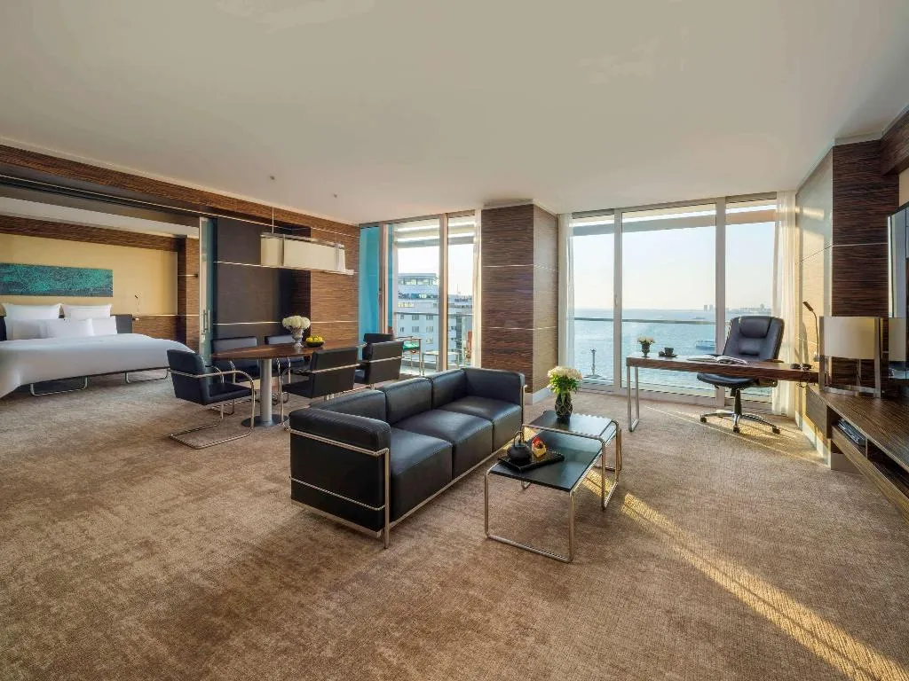SUITE EXECUTIVE Room, Swissotel Buyuk Efes Izmir, Izmir