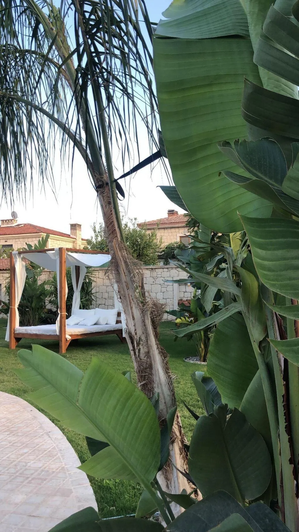 General view, Triangulo Hotel, Izmir