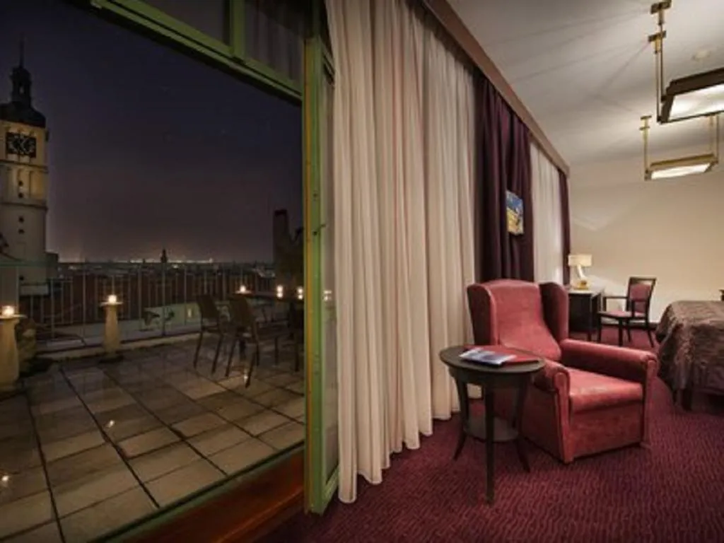 JUNIOR SUITE WITH TERRACE Room, EA Hotel Royal Esprit, Prague