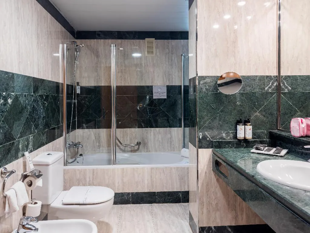 DOUBLE ONE BED Room, Abba Sants, Barcelona
