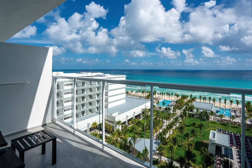 JUNIOR SUITE OCEAN VIEW Room, Riu Palace Kukulkan - Adults Only - All Inclusive, Cancun Area