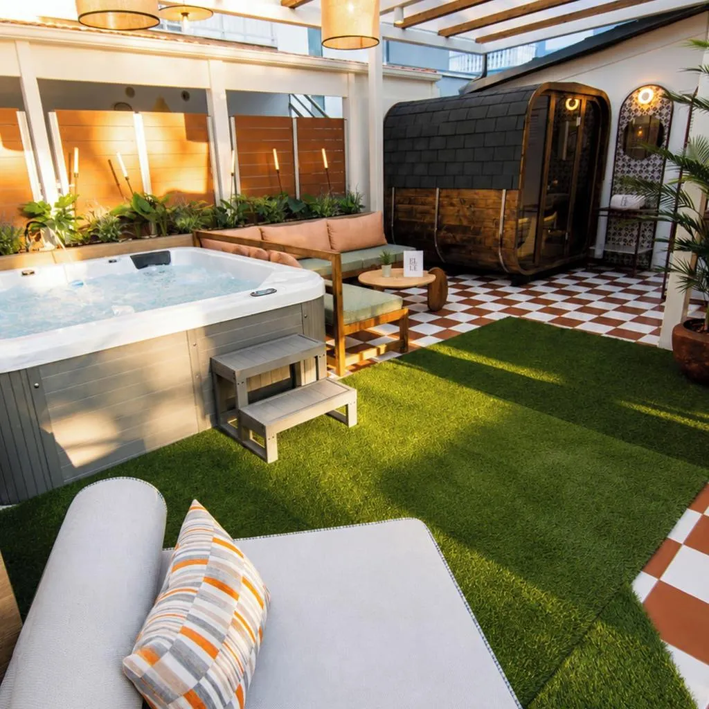 Sports and Entertainment, Elle Rooms & Suites, Thessaloniki