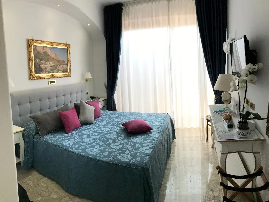 DOUBLE EXECUTIVE Room, Bougainville Luxury Boutique Hotel, Naples