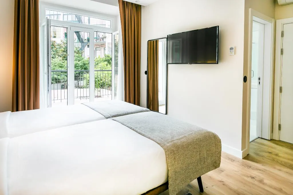 Room SUPERIOR WITH BALCONY Room, Lx SoHo Boutique Hotel by RIDAN Hotels, Lisbon