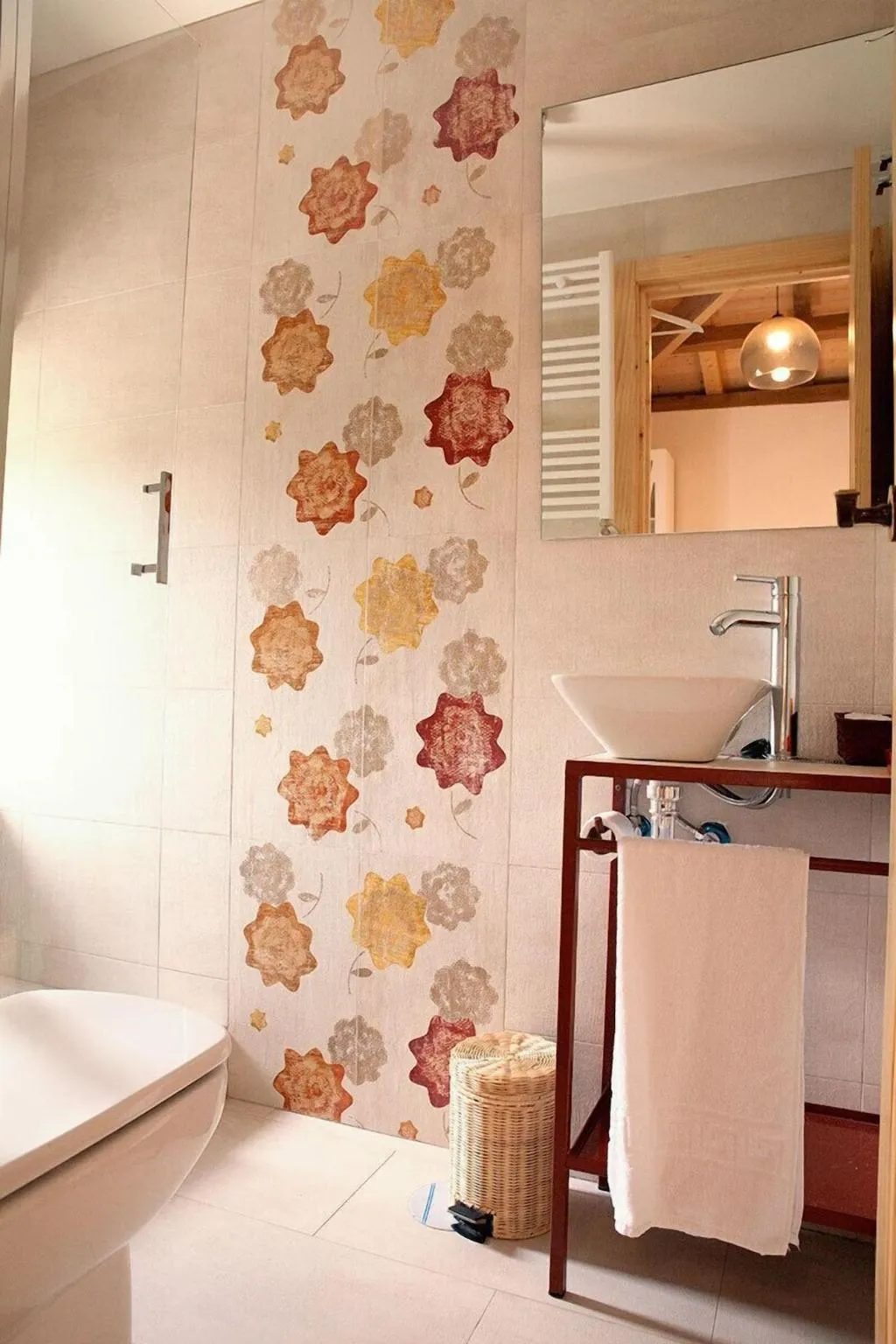 Room, Huerto San Antonio, Madrid