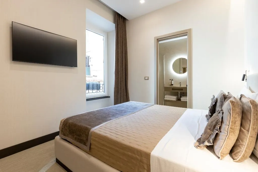 JUNIOR SUITE CLASSIC Room, San Carlo Suite, Rome