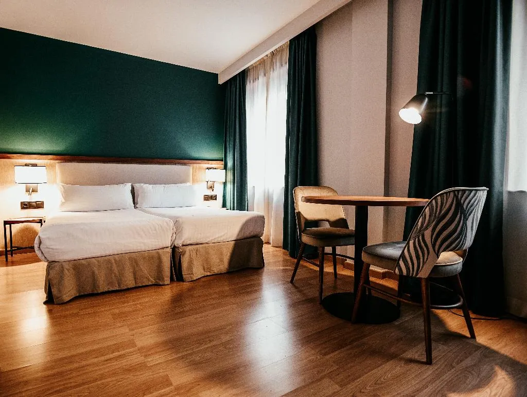 DOUBLE SUPERIOR Room, Hotel Elche Centro Affiliated by Melia, Costa Blanca