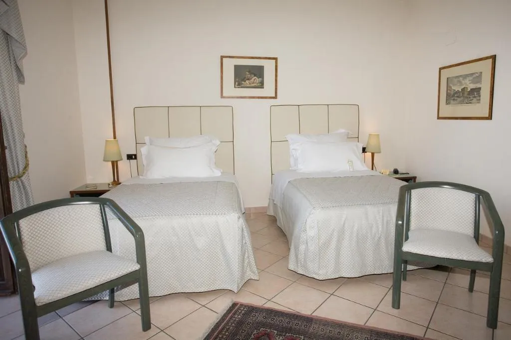 Double or Twin STANDARD Room, Albergo Domus Mariae, Catania