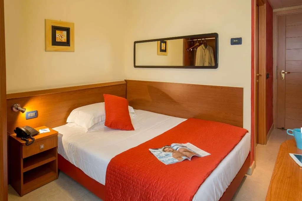 DOUBLE SINGLE USE STANDARD Room, Best Western Blu Hotel Roma, Rome