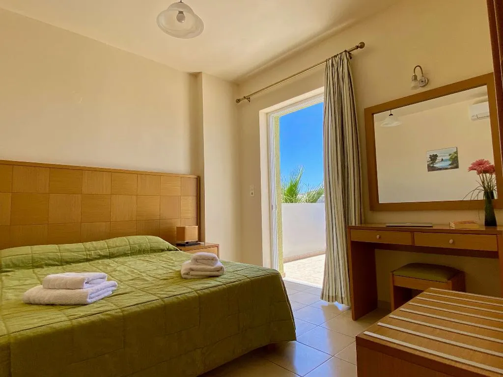 APARTMENT ONE BEDROOM Room, Manolis Apartments, Crete