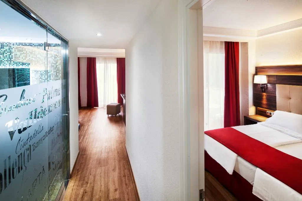 JUNIOR SUITE SIDE SEA VIEW Room, Europe Playa Marina -Only Adults, Majorca