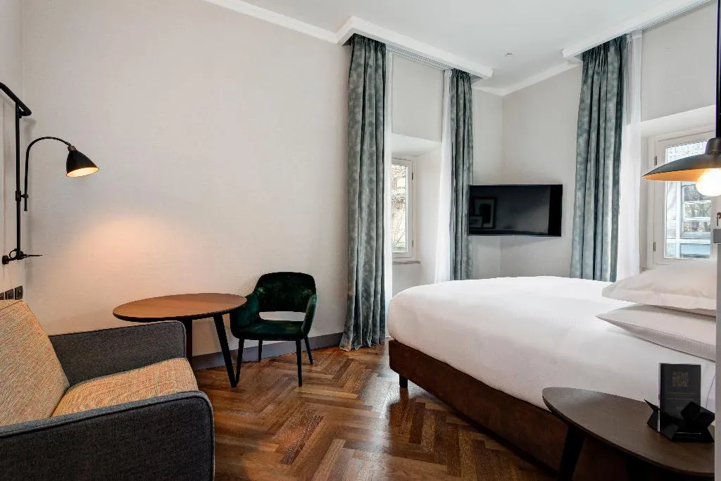 FAMILY ROOM SUPERIOR KING BED Room, DoubleTree by Hilton Rome Monti, Rome