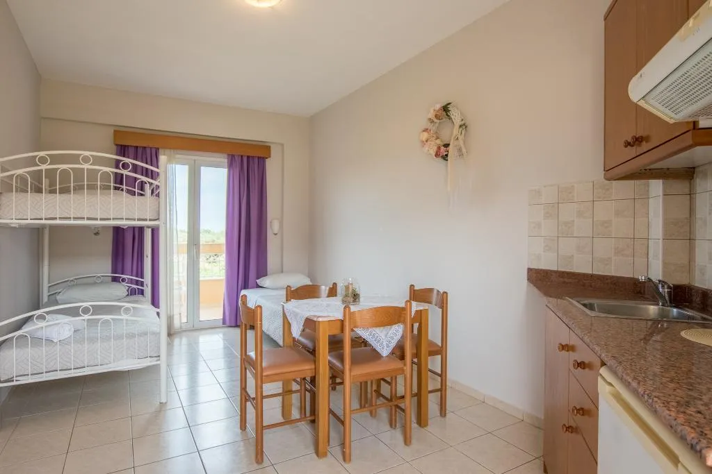 APARTMENT STANDARD Room, Danelis Apartments, Crete
