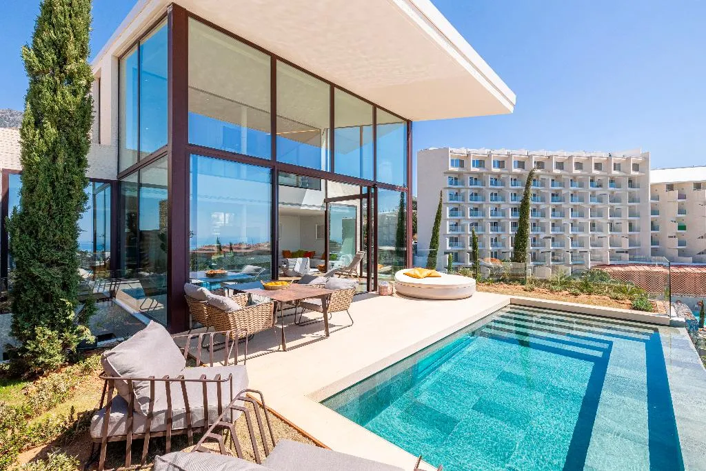 VILLA THREE BEDROOMS THREE BATHROOMS Room, Leiro Residences - Preferred Hotels & Resorts, Costa Del Sol
