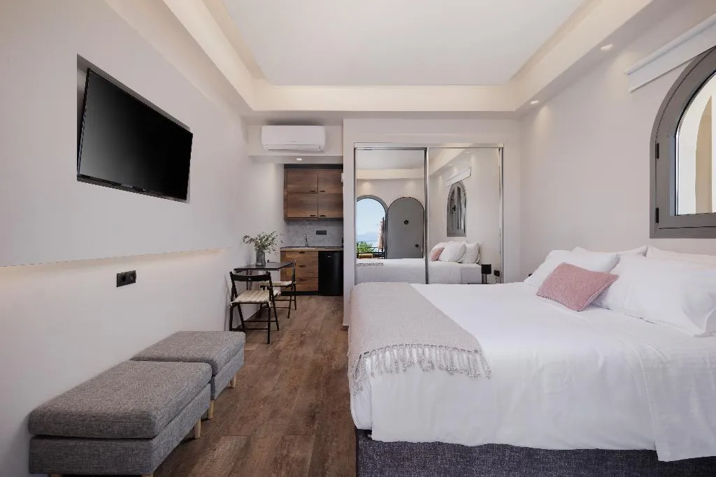 STUDIO COMFORT Room, The Summit Escape, Corfu