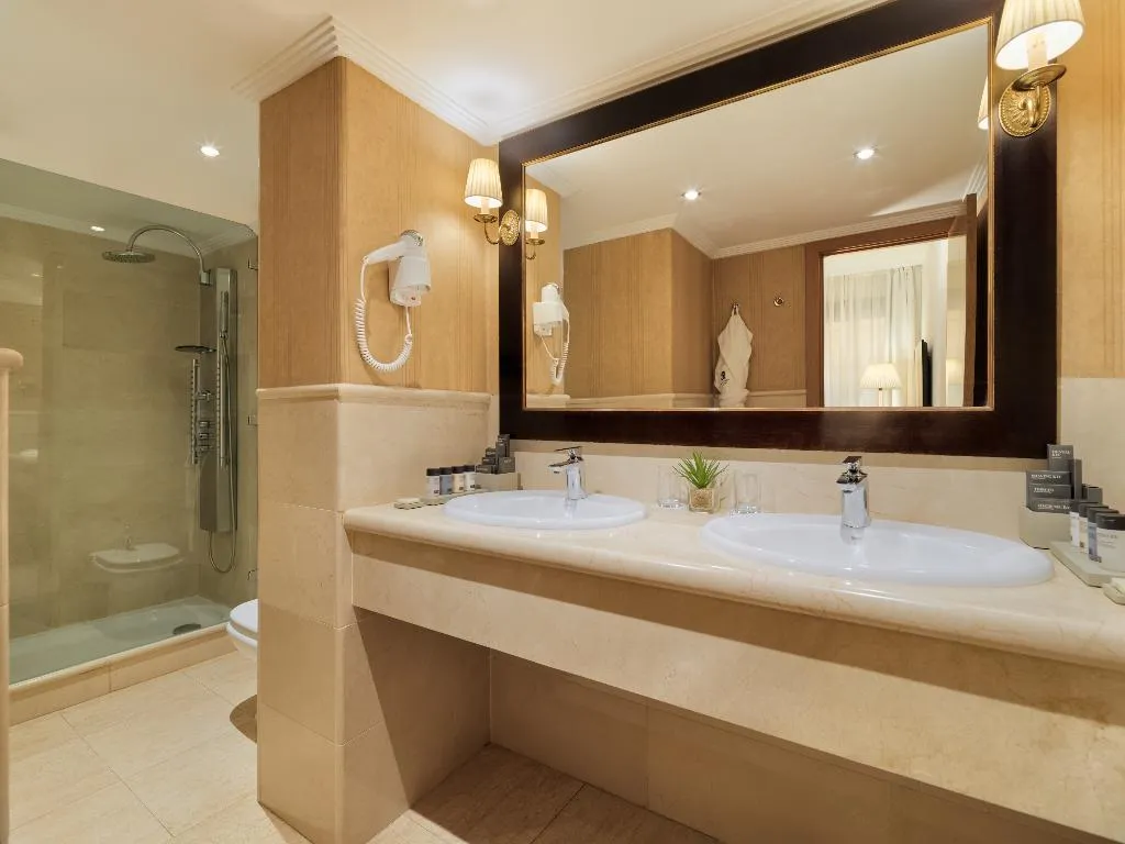 SUITE STANDARD Room, H10 Corregidor Boutique Hotel, Seville
