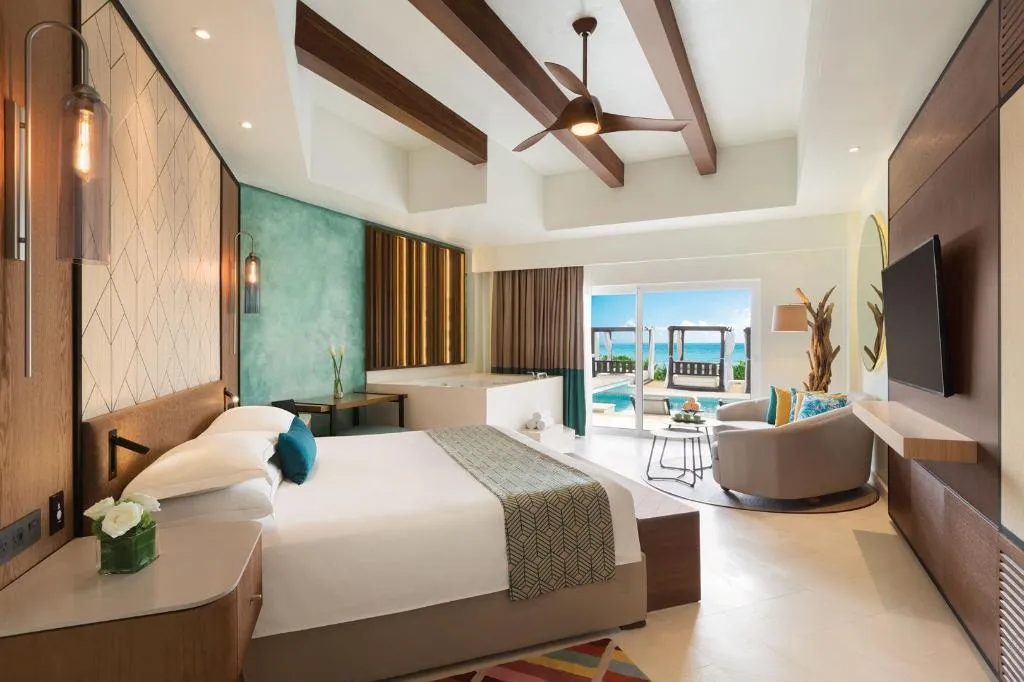 JUNIOR SUITE OCEAN FRONT Room, Hyatt Vivid Playa Del Carmen - Adults Only, Playa Del Carmen