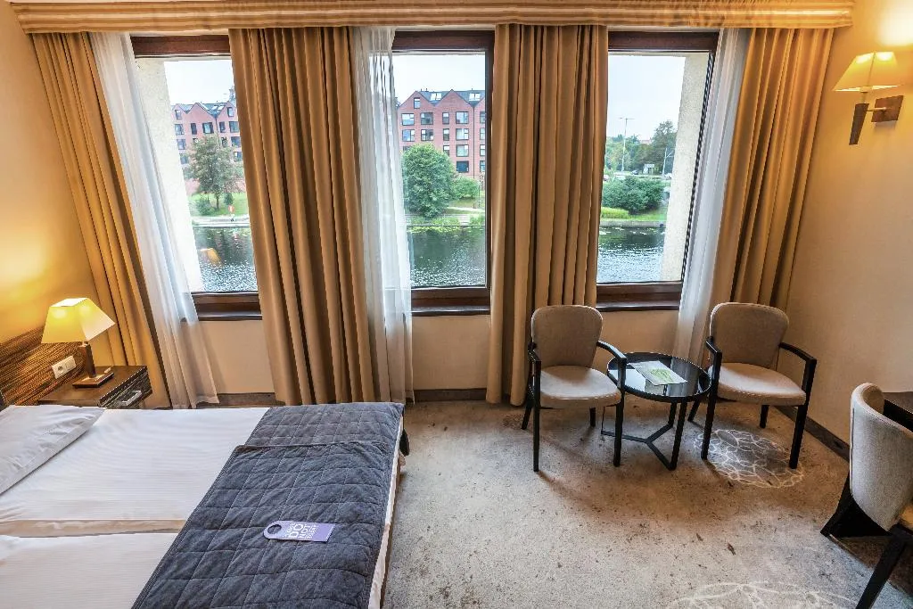 Double or Twin STANDARD Room, Qubus Hotel Gdansk, Gdansk