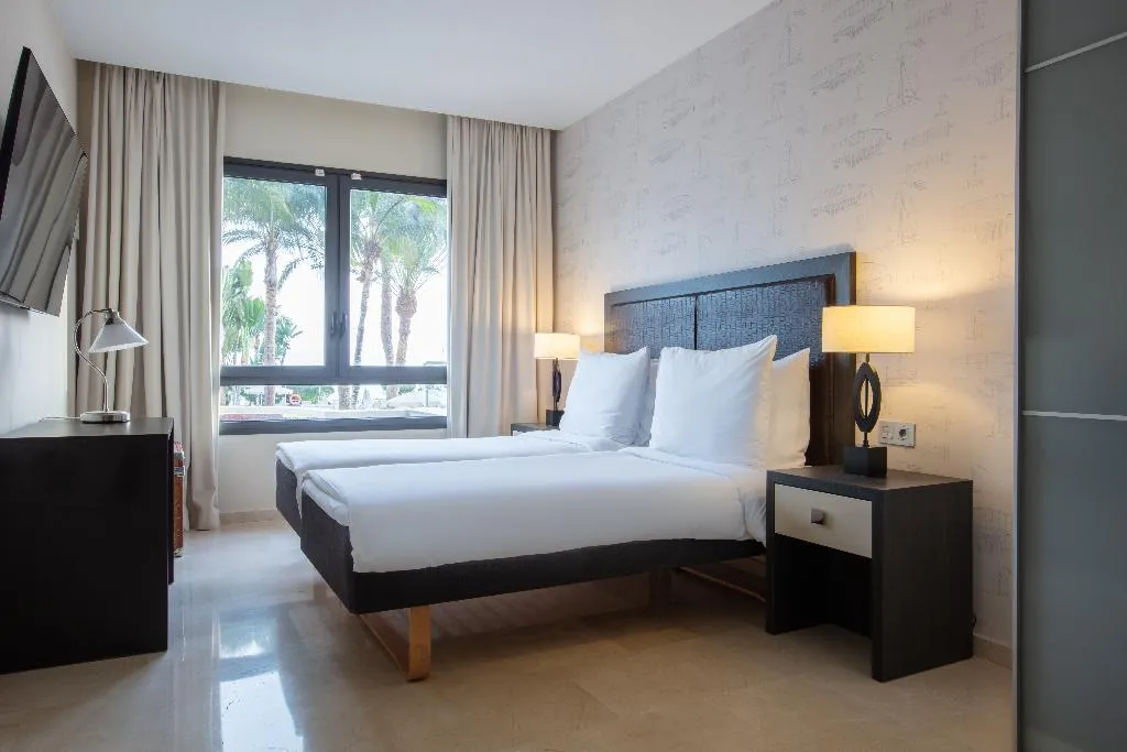 JUNIOR SUITE GARDEN VIEW Room, Radisson Blu Resort Gran Canaria, Gran Canaria
