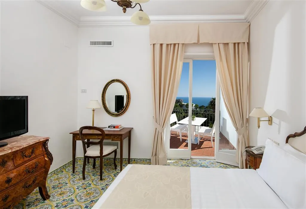 Room, Hotel Syrene Capri, Naples