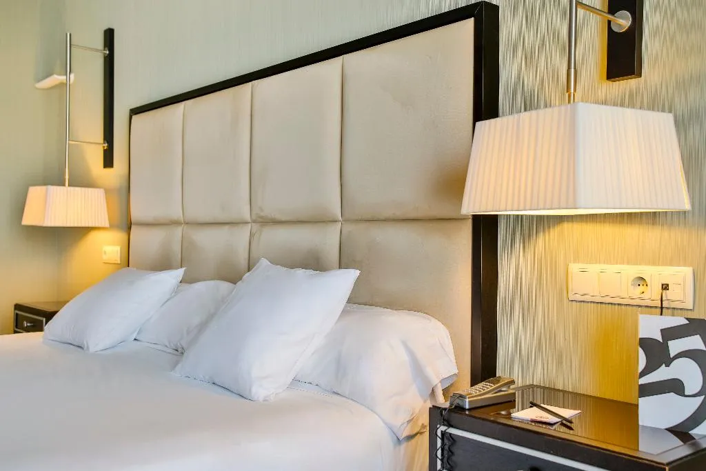 Room, Hotel 525, Costa Blanca