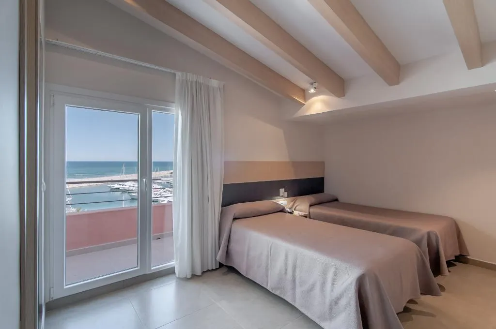Double or Twin CAPACITY 2 Room, San Luis, Valencia