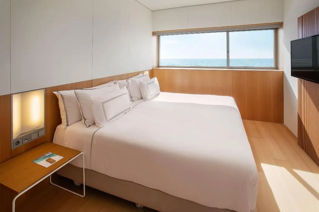 SUITE TWO BEDROOMS Room, Melia Palma Bay, Majorca