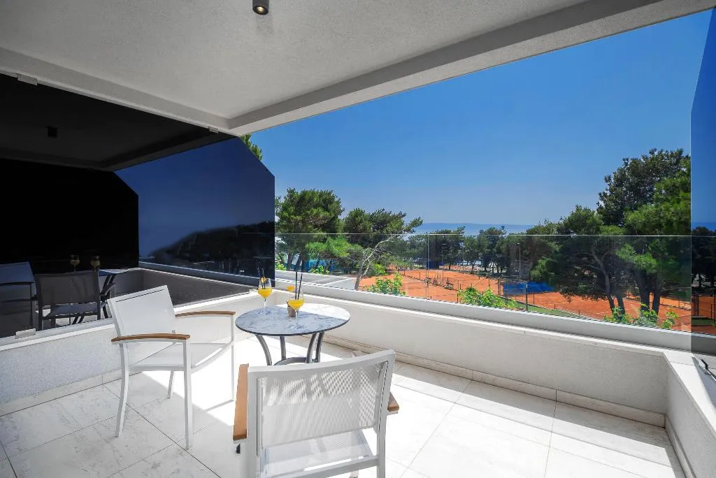 DOUBLE DELUXE PARTIAL OCEAN VIEW Room, Boutique Hotel Mirjam, Split