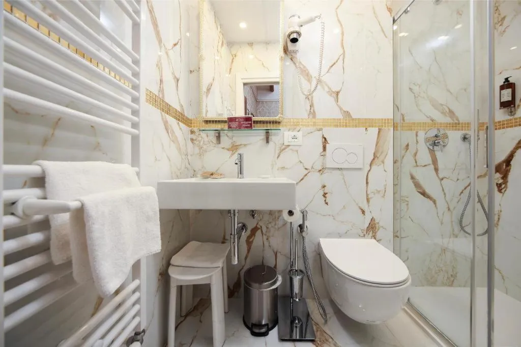 TRIPLE STANDARD Room, Da Bruno, Venice