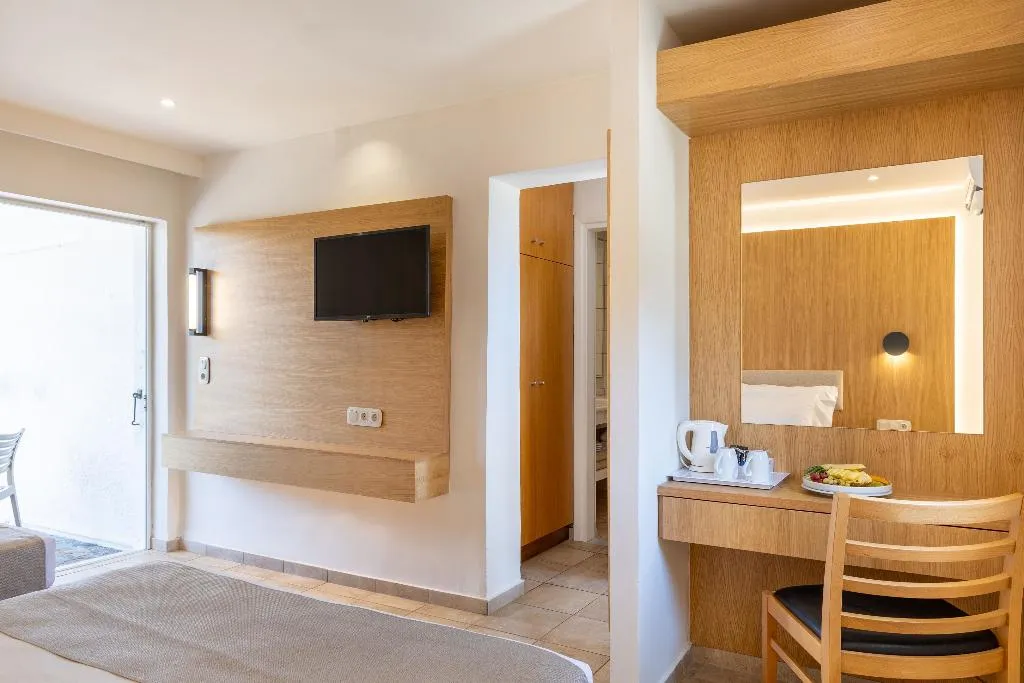 BUNGALOW GARDEN VIEW Room, Civitel Creta Beach, Crete