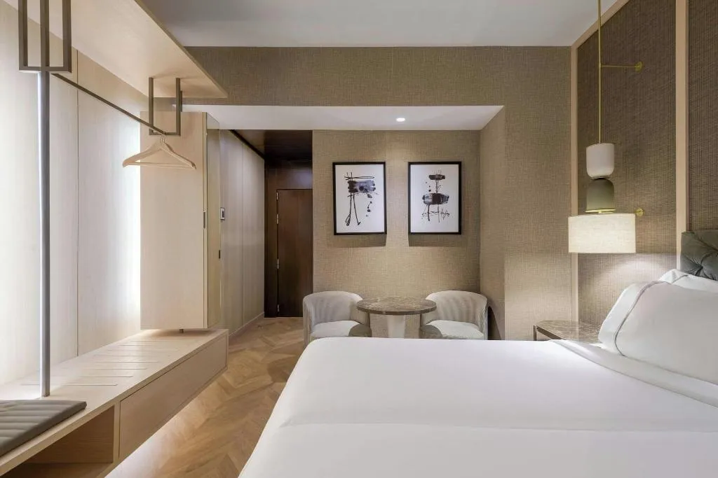 DOUBLE QUEEN SIZE BED Room, AC Firenze, Florence