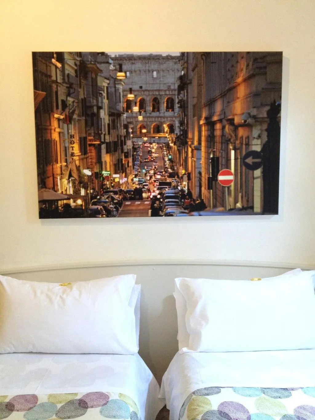 Room, The Beehive, Naples