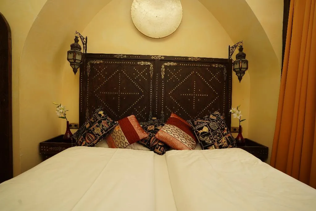 DOUBLE STANDARD Room, Hotel Villa Oriental, Frankfurt