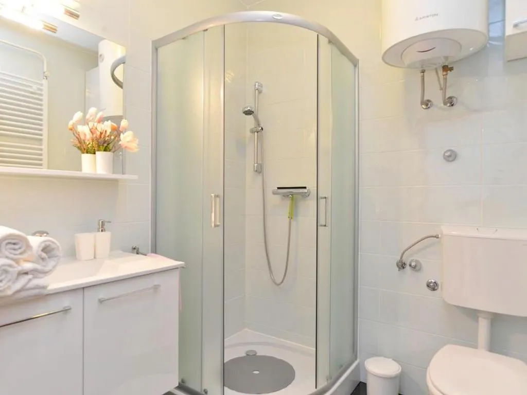APARTMENT CAPACITY 4 Room, Apartments Miljenko, Istria