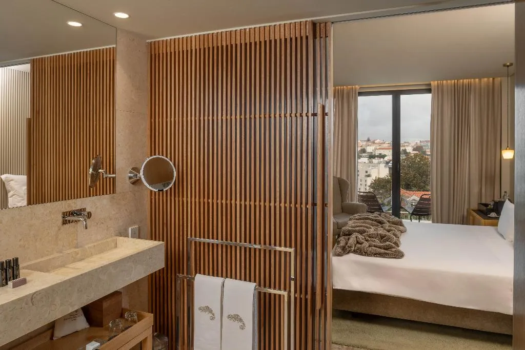 DOUBLE WITH TERRACE Room, Memmo Príncipe Real - Design Hotels, Lisbon