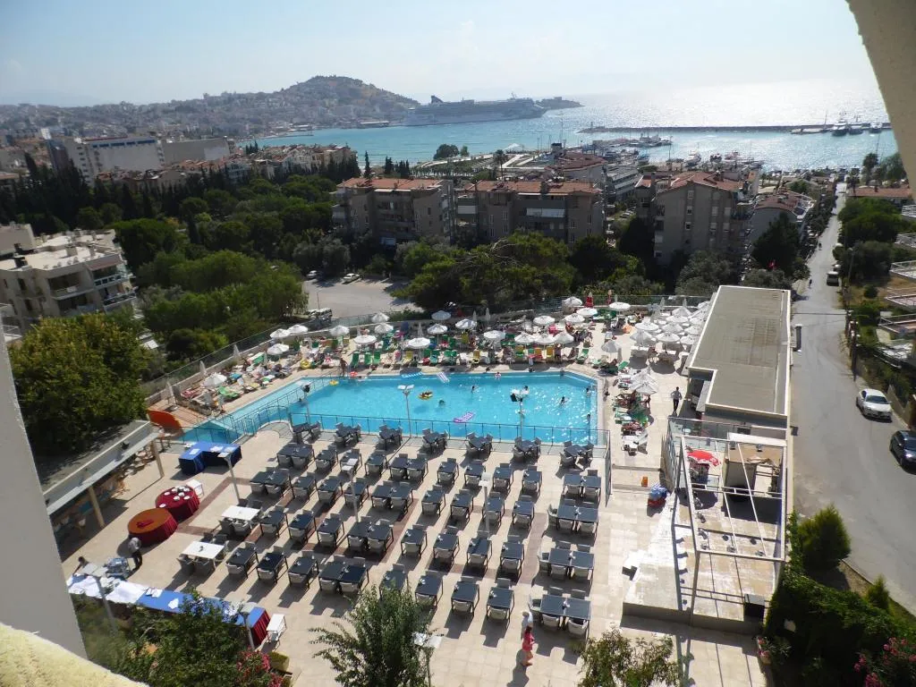 Terrace, Goldenday Wings Hotel, Izmir